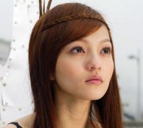 中国台湾女歌手张韶